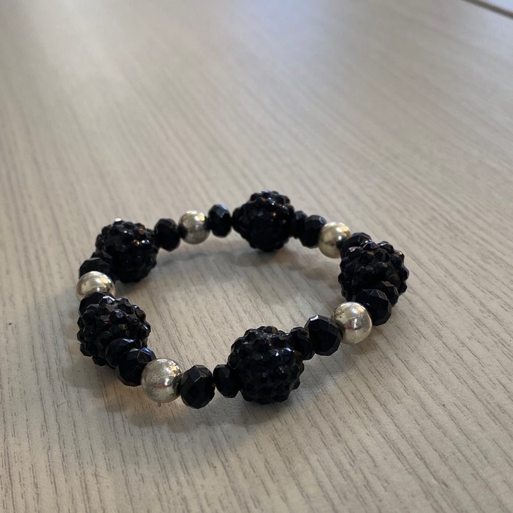 Stretchy bracelet